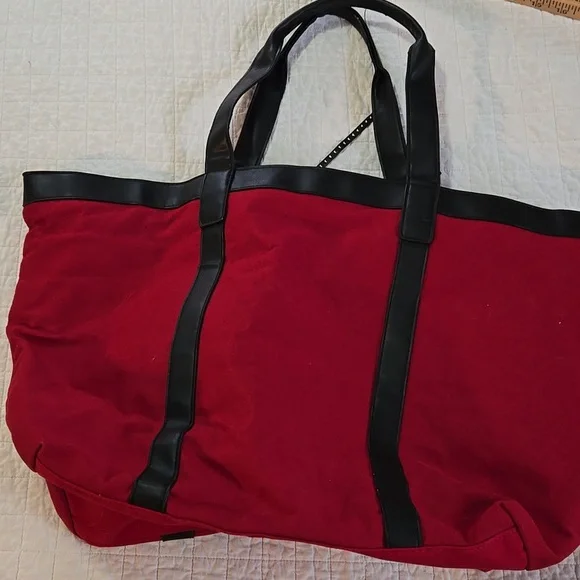 Victoria's Secret Canvas Red and Black Tote Bag Overnight Work Bag Storage - Picture 5 of 8